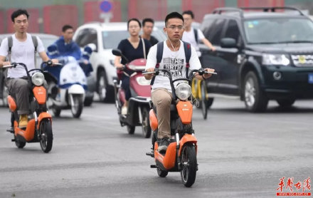 湖南(nán)：新田交警上門服務，電動自行車(chē)注冊登記一(yī)站完成